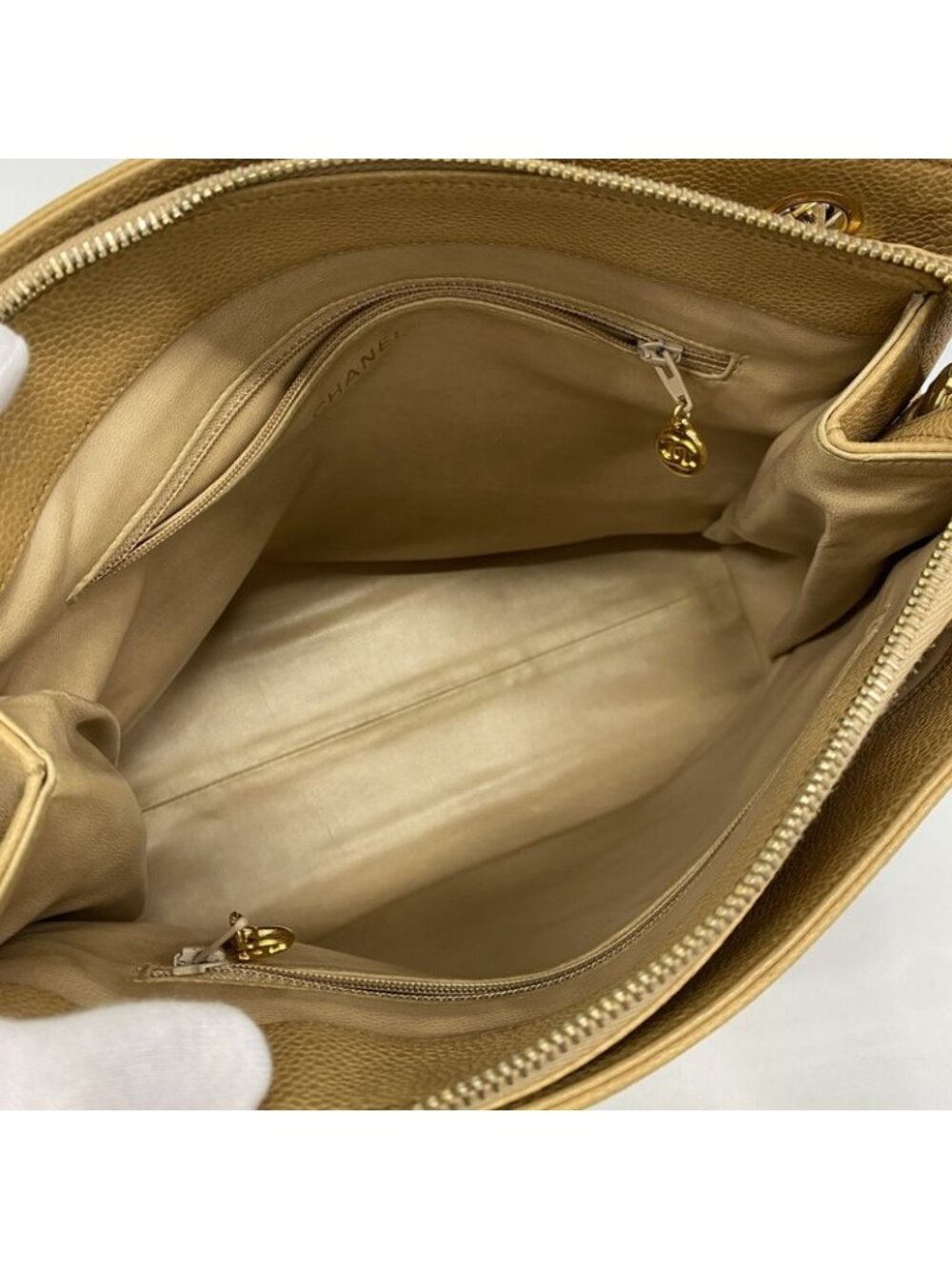 Chanel Chain Caviar Leather Beige Gold Tote - Picture 4 of 10